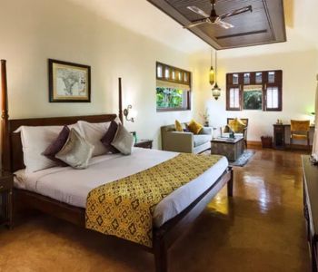 Jehan Numa Retreat Room