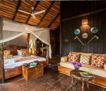 Treehouse Hideaway - Treehouse Room