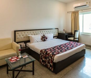 MPT Shipra Residency - AC Deluxe Room