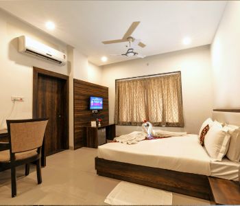 MPT Ujjaini- AC Room